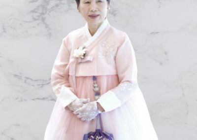 Ye-Im Choi (*1952) entdeckte 2011 ihre Leidenschaft für die koreanische Knotenkunst